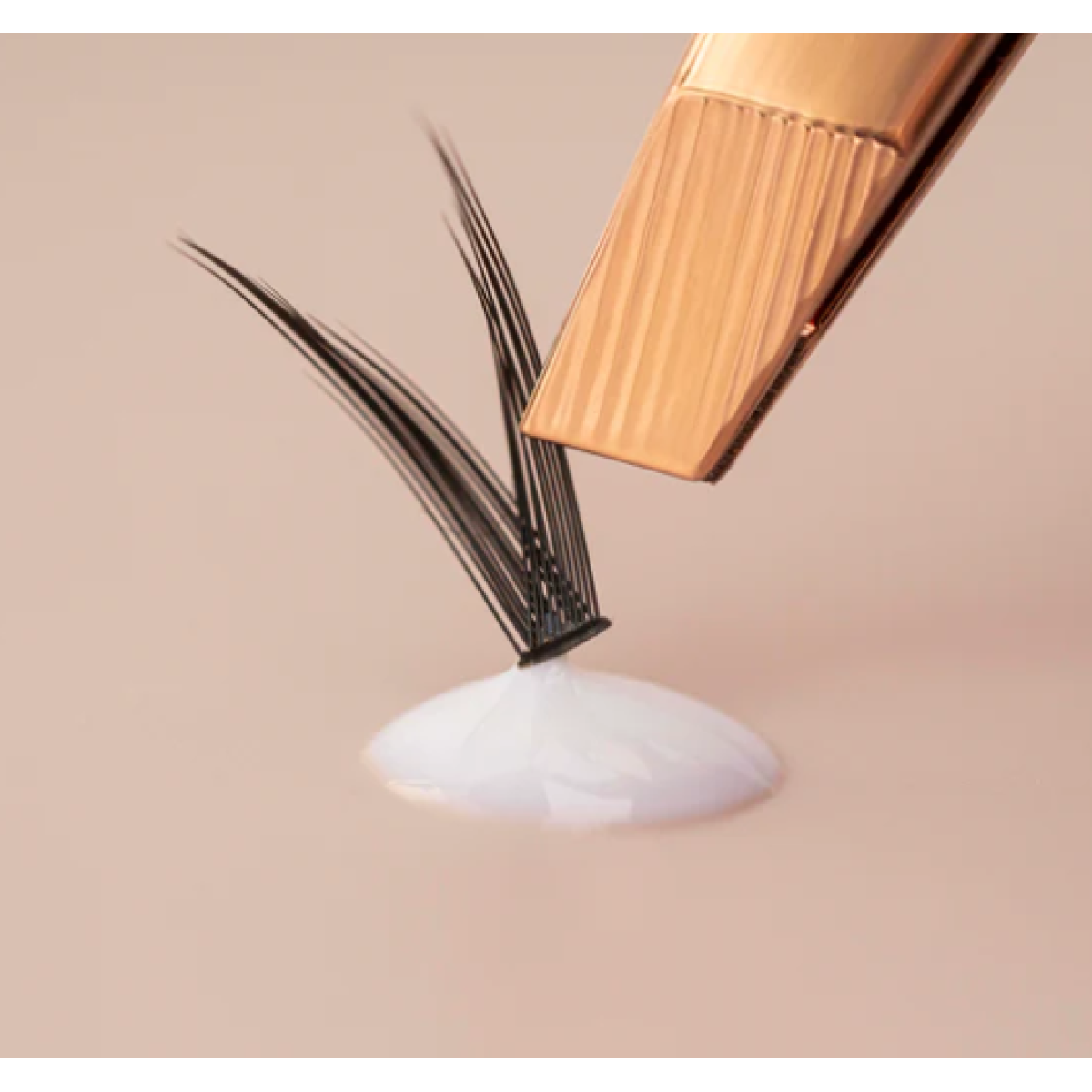 Клей для накладних вій Latex free lash glue