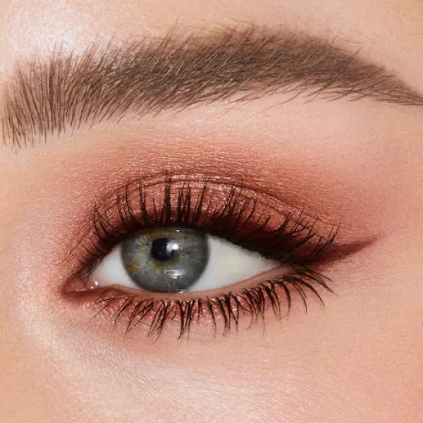 Кремові тіні Eyes to mesmerise cream Walk of no shame