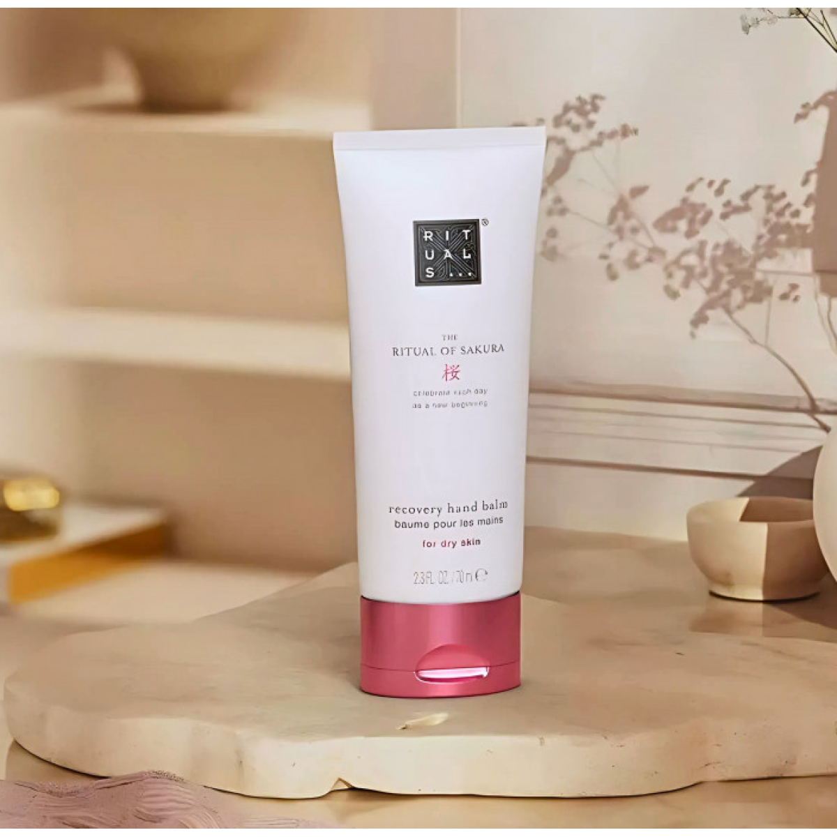 Відновлюючий бальзам для рук Hand balm tube Sakura
