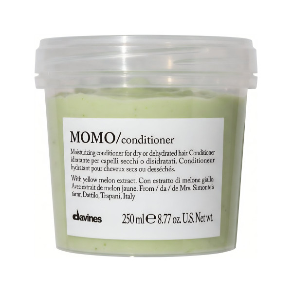 Зволожувальний кондиціонер для сухого та зневодненого волосся Momo conditioner