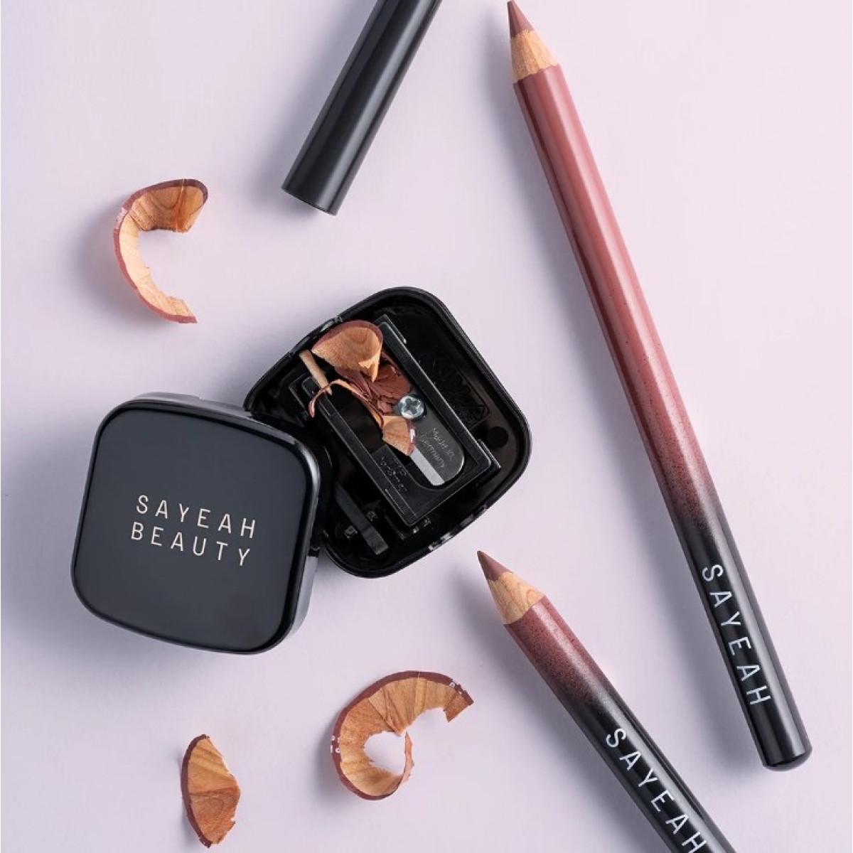 Точилка для косметичних олівців Beauty cosmetic pencil sharpener