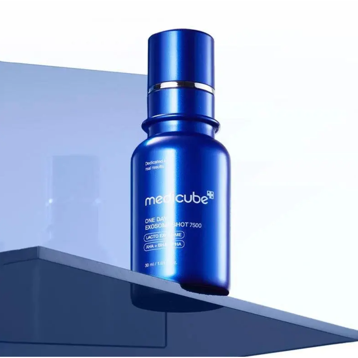 Інтенсивна сироватка з екзосомами та спікулами для звуження пор One day exosome shot pore ampoule 7500