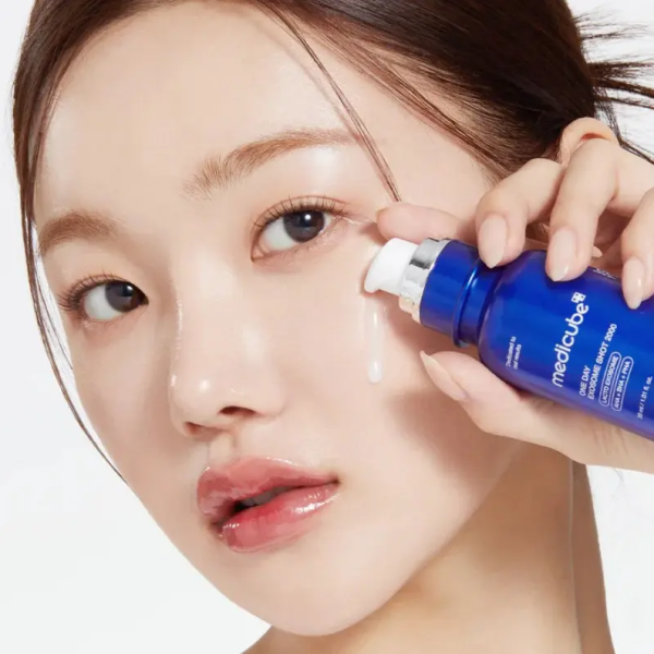 Інтенсивна сироватка з екзосомами та спікулами для звуження пор One day exosome shot pore ampoule 7500