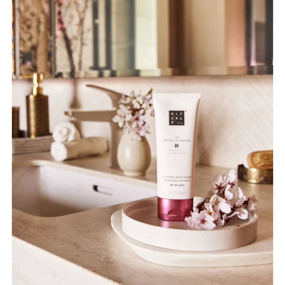 Відновлюючий бальзам для рук у м іні форматі Hand balm tube travel size Sakura