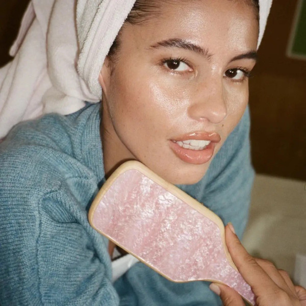 Бамбукова щітка для волосся Bamboo paddle brush in pink sugar