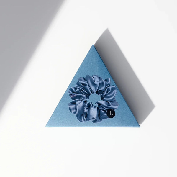 Шовкова резинка великого розміру Silk scrunchie large Blue