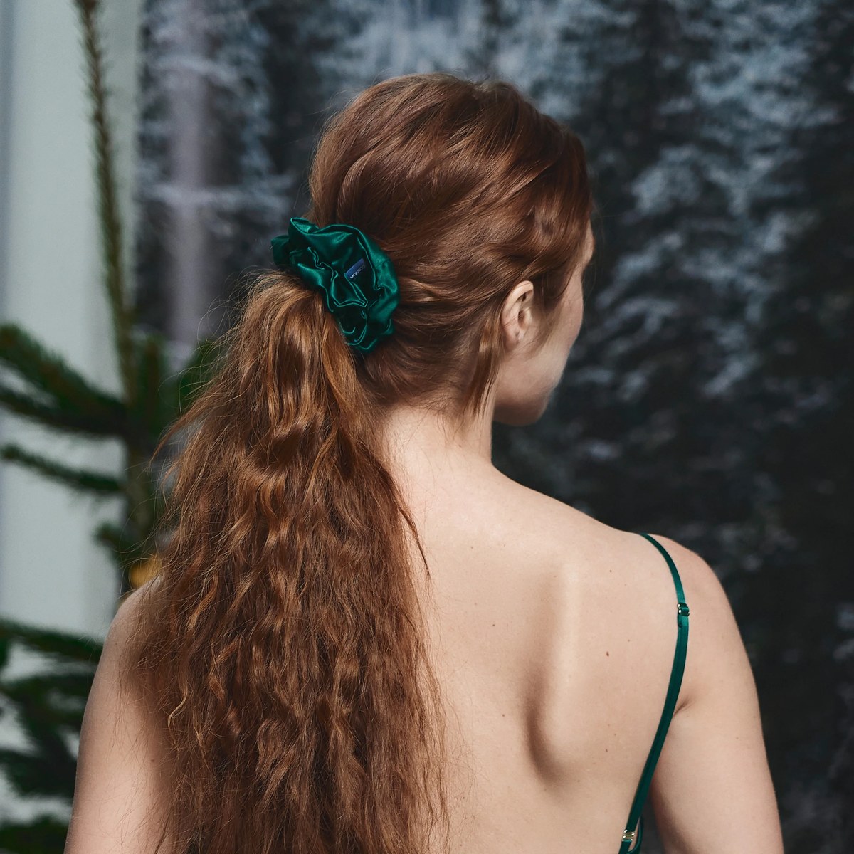 Шовкова резинка великого розміру Silk scrunchie large Evergreen