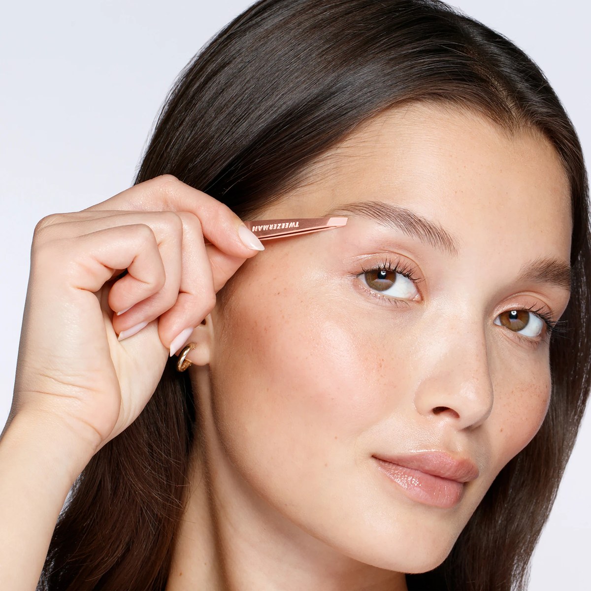 Пінцет для брів у міні форматі Brow slant tweezer mini Rose gold