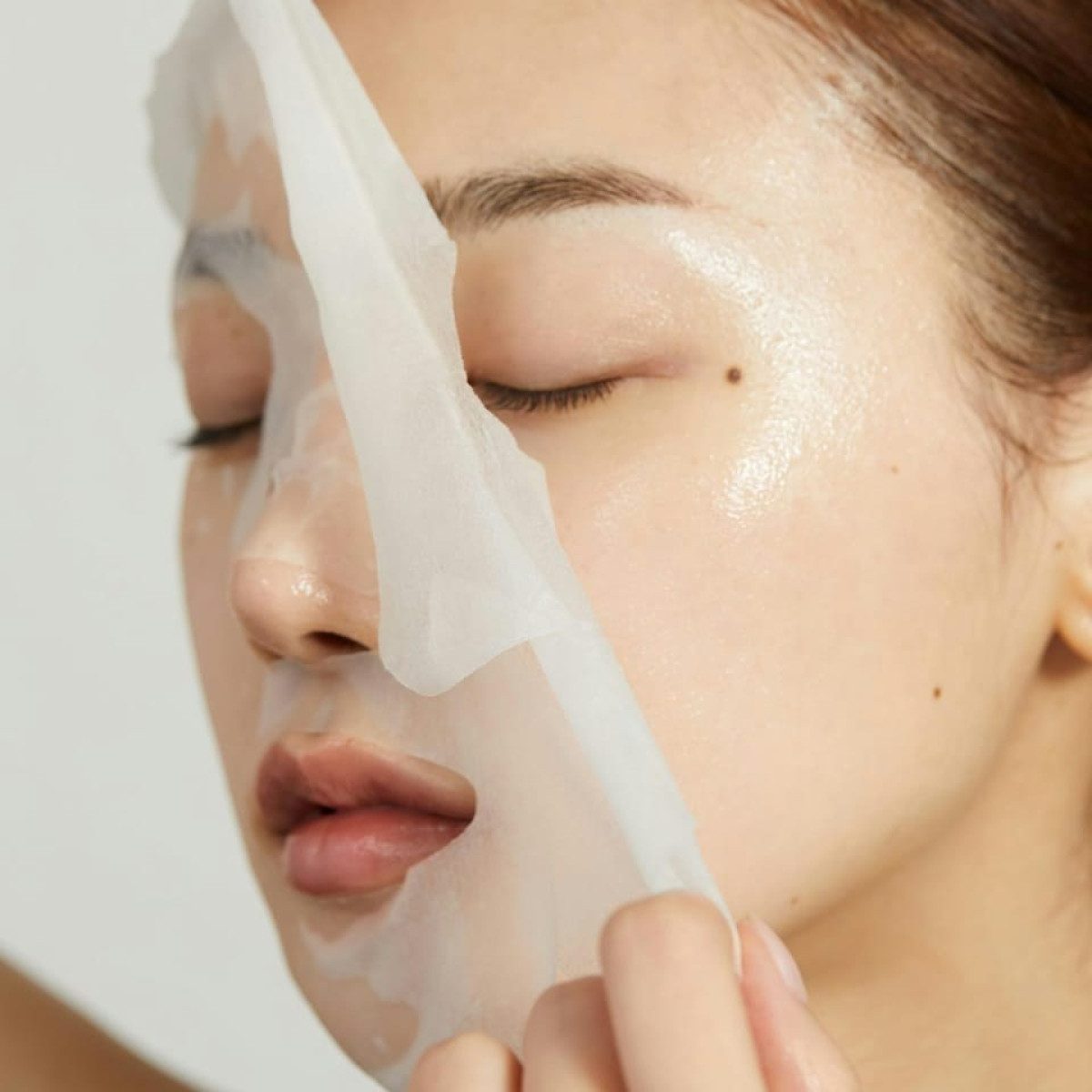 Регенеруюча кремова маска з пептидами Deep peptide radiance mask