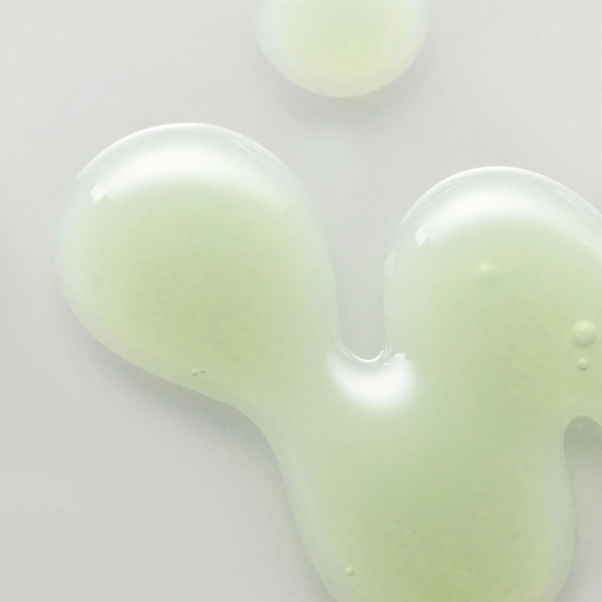 Заспокійлива зволожувальна сироватка з матчою Matcha calming refresh serum